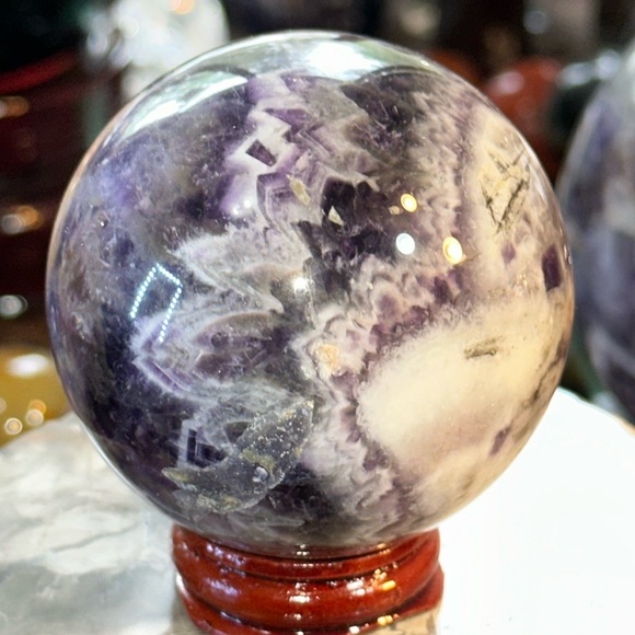 Dream Amethyst Crystal Ball! - Picture 3 of 9